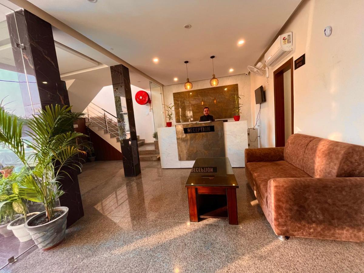 Hotel Olive Inn, Haridwār Exteriér fotografie